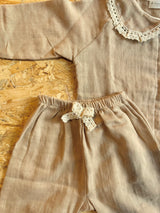 Zweiteiler aus 100 % zertifizierter Baumwolle