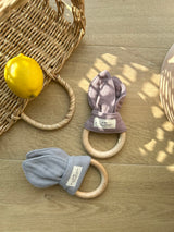 Beißring  aus zertifizierter Baumwolle und Birkenholz