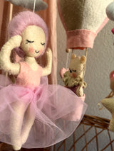 Mobile "tanzende Ballerina"