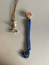 Makramee Schnuller-Kette "Blau"