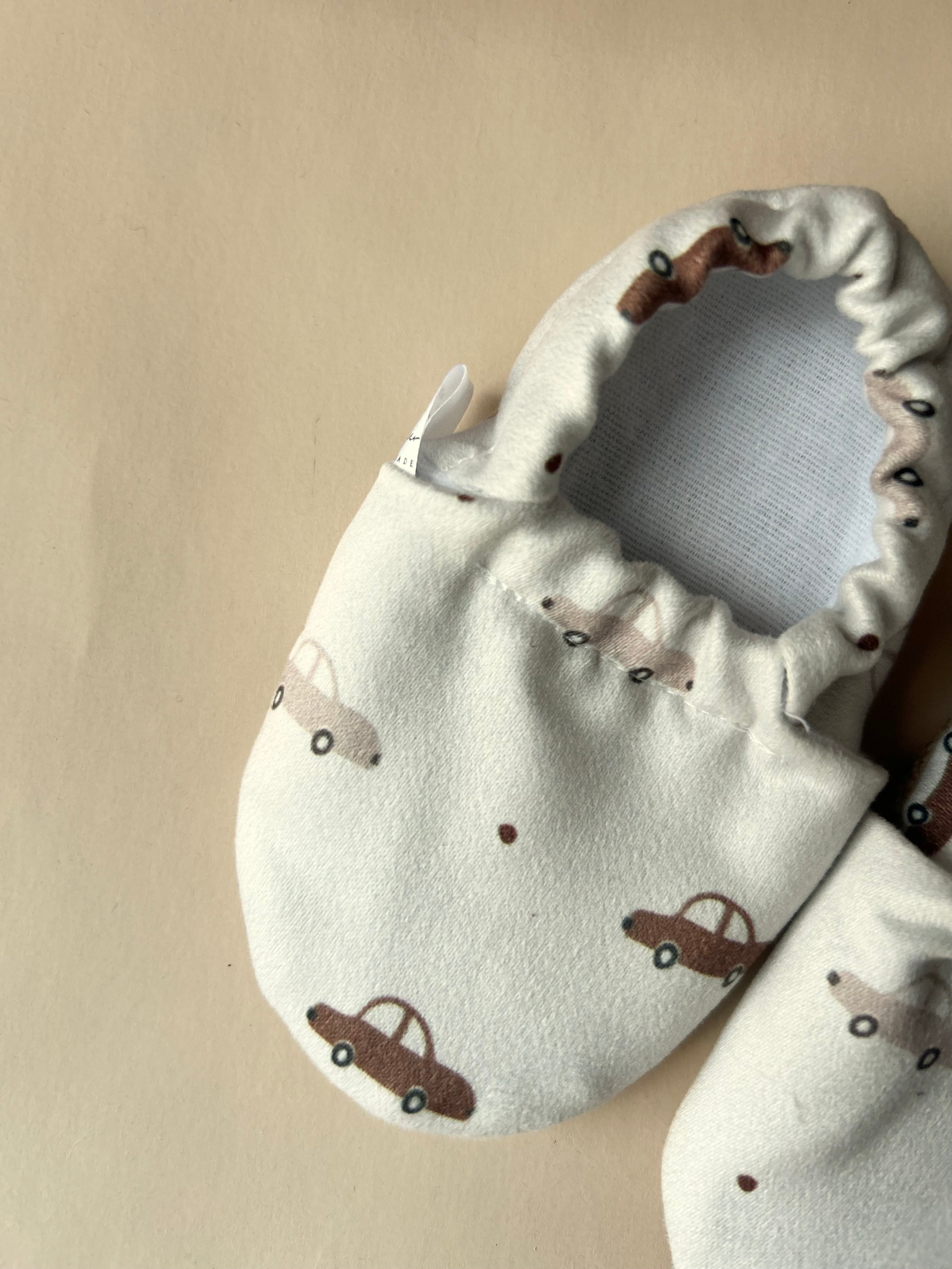 Barfußschuhe ''Autos